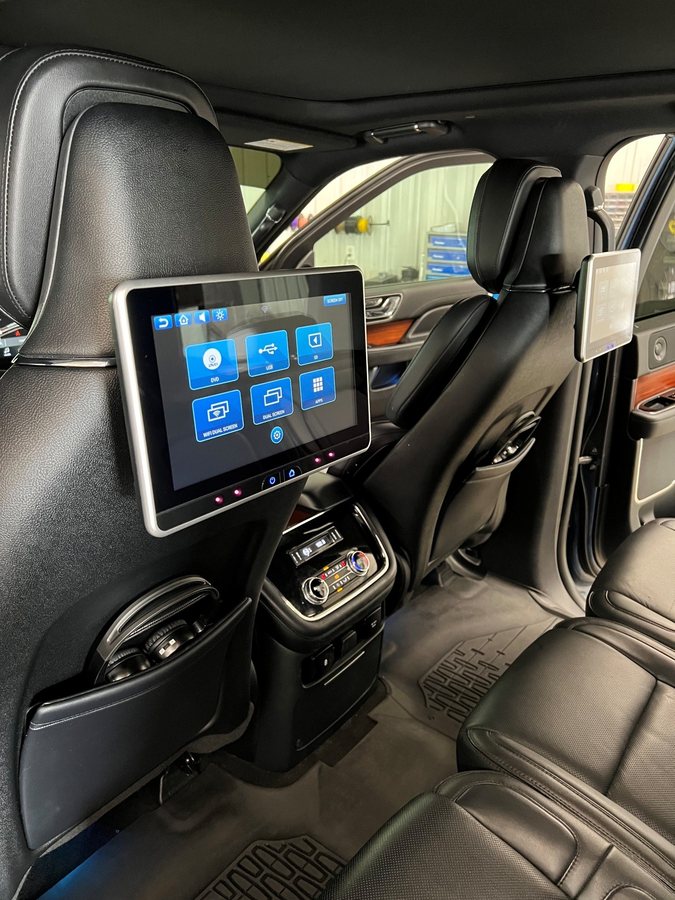 Headrest rear seat entertainment screen