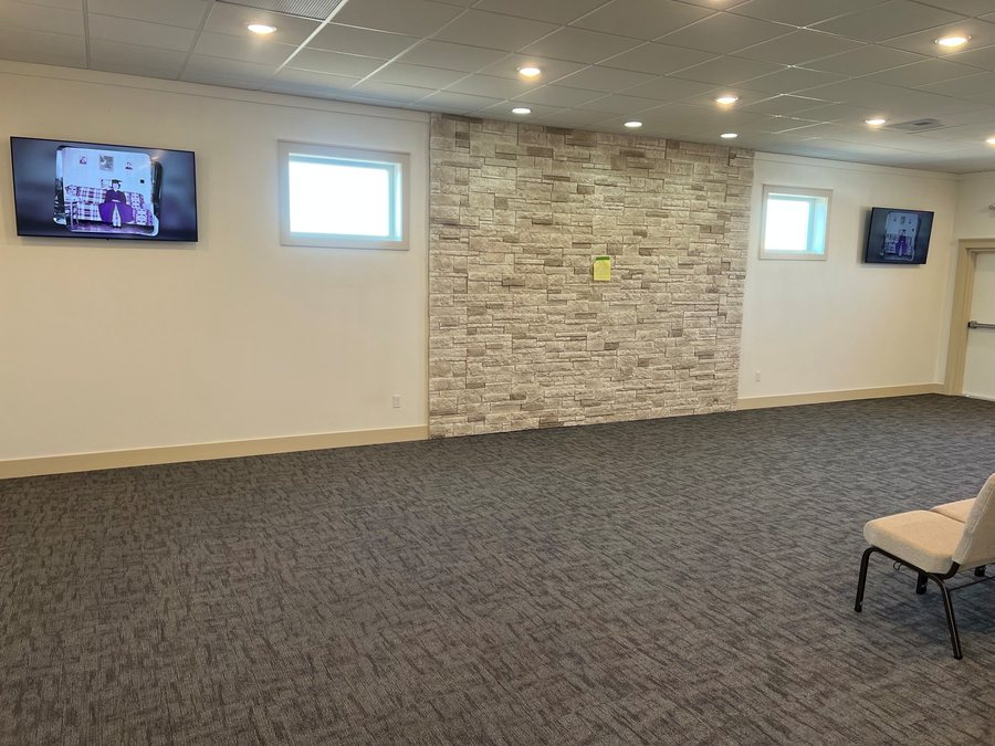 Community room with mounted displays